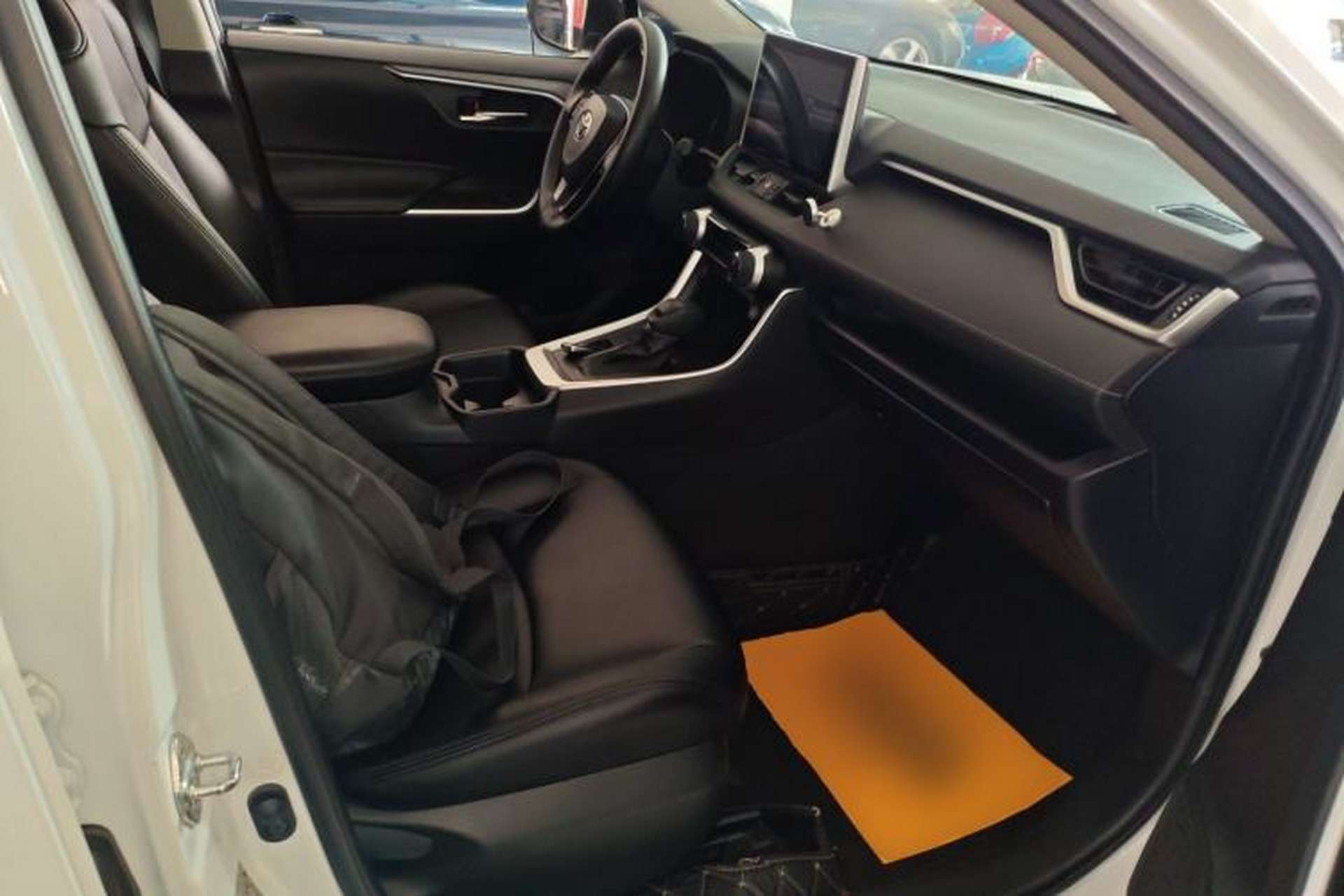 Used Toyota RAV4 2021 2.0L CVT Two-Wheel Drive Fashion Edition Right Front Seat