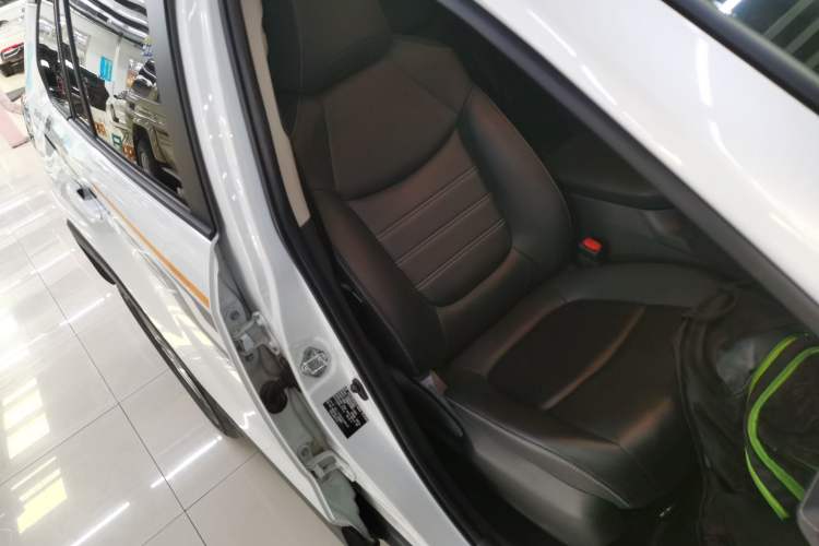 Used Toyota RAV4 2021 2.0L CVT Two-Wheel Drive Fashion PLUS Edition Right Front Seat
