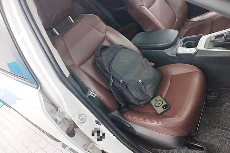 Used Toyota RAV4 2021 Dual-Engine 2.5L E-CVT Two-Wheel Drive Elite Edition Right Front Seat