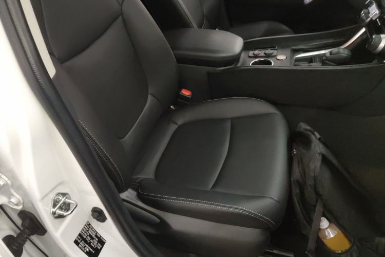 Used Toyota RAV4 2021 2.0L CVT Two-Wheel Drive Fashion Edition Right Front Seat