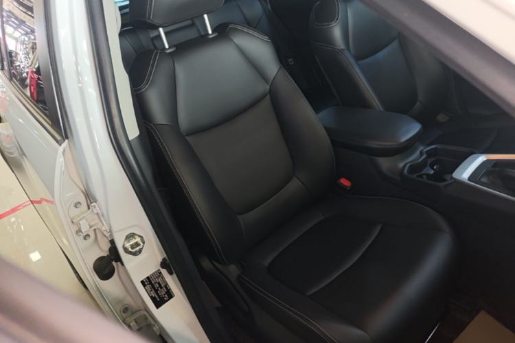 Used Toyota RAV4 2021 2.0L CVT Two-Wheel Drive Urban Edition Right Front Seat
