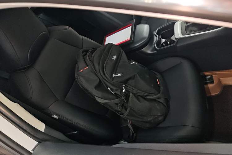 Used Toyota RAV4 2021 2.0L CVT Two-Wheel Drive Fashion Edition Right Front Seat