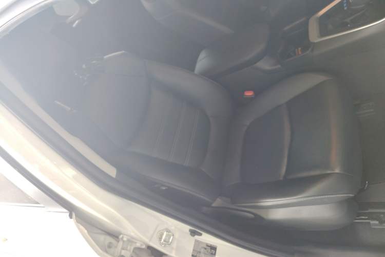 Used Toyota RAV4 2021 2.0L CVT 4x4 Style PLUS Edition Right Front Seat