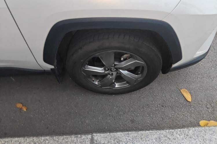 Used Toyota RAV4 2021 2.0L CVT Two-Wheel Drive Fashion PLUS Edition Right Front Wheel Hub