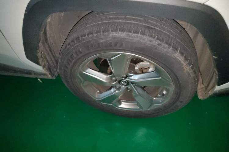 Used Toyota RAV4 2021 2.0L CVT Two-Wheel Drive Fashion Edition Right Front Wheel Hub