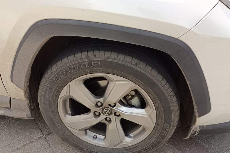 Used Toyota RAV4 2021 2.0L CVT Two-Wheel Drive Fashion Edition Right Front Wheel Hub
