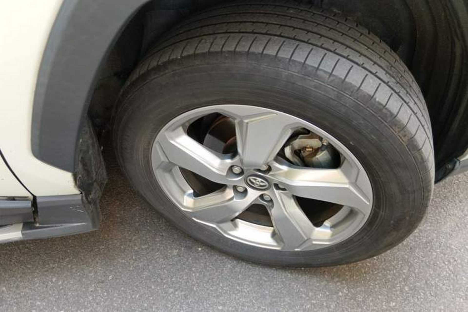 Used Toyota RAV4 2021 2.0L CVT Two-Wheel Drive Fashion PLUS Edition Right Front Wheel Hub