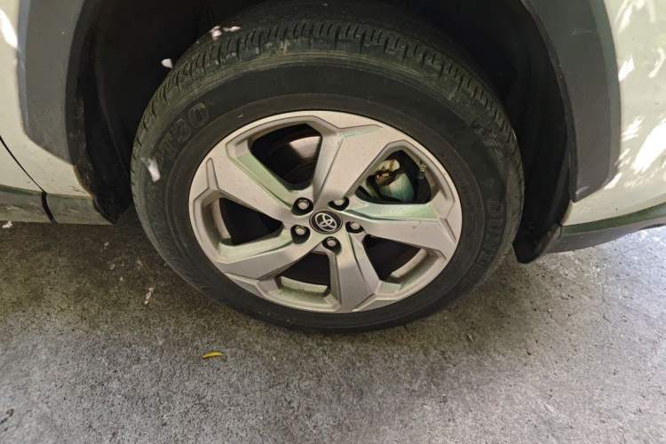 Used Toyota RAV4 2021 2.0L CVT Two-Wheel Drive Fashion PLUS Edition Right Front Wheel Hub