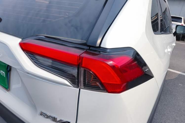 Used Toyota RAV4 2021 2.0L CVT Two-Wheel Drive Urban Edition Right Rear Taillight