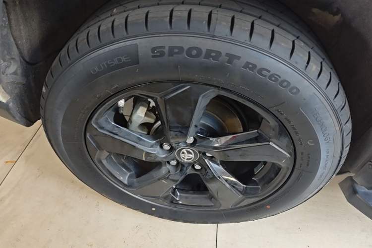 Used Toyota RAV4 2021 Revised Version Dual-Motor Hybrid 2.5L E-CVT 4x4 Elite PLUS Edition Right Rear Wheel Hub