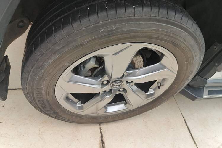 Used Toyota RAV4 2021 2.0L CVT Two-Wheel Drive Fashion PLUS Edition Right Rear Wheel Hub