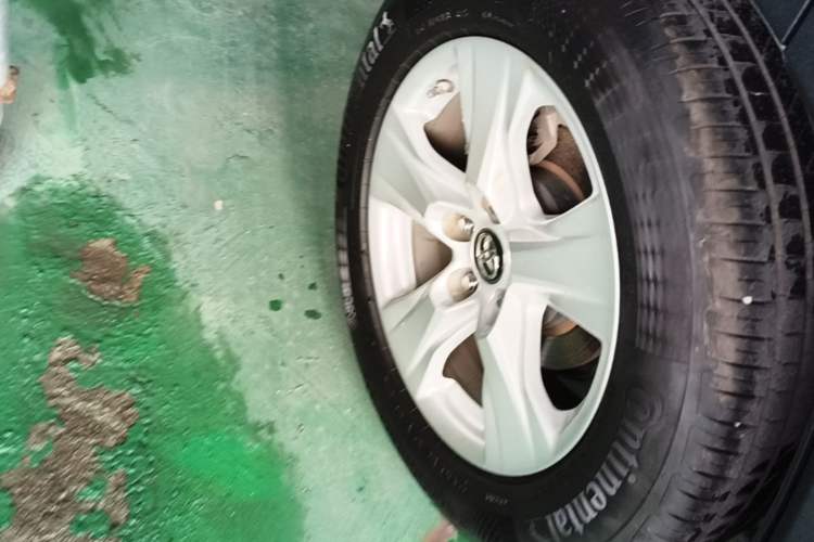 Used Toyota RAV4 2021 2.0L CVT Two-Wheel Drive Urban Edition Right Rear Wheel Hub