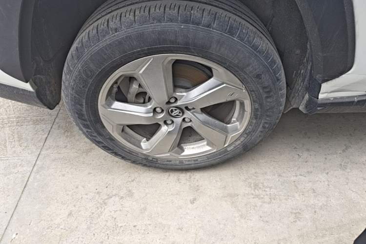 Used Toyota RAV4 2021 2.0L CVT Two-Wheel Drive Fashion PLUS Edition Right Rear Wheel Hub