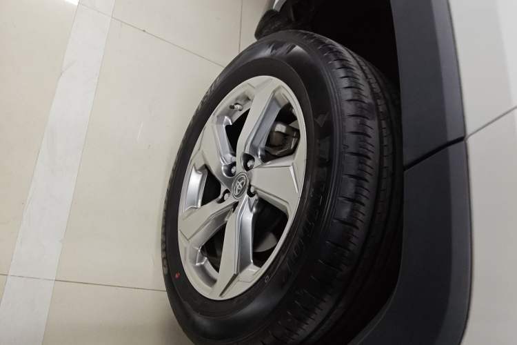Used Toyota RAV4 2021 2.0L CVT Two-Wheel Drive Fashion PLUS Edition Right Rear Wheel Hub