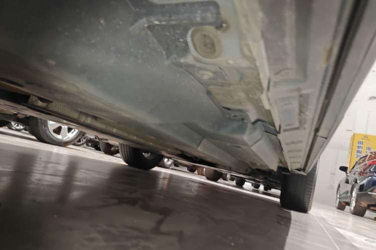 Used Toyota RAV4 2021 2.0L CVT Two-Wheel Drive Fashion PLUS Edition Right Side Sill