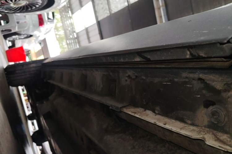 Used Toyota RAV4 2021 2.0L CVT 4x4 Trend Edition Right Side Sill