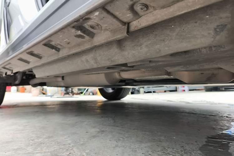 Used Toyota RAV4 2021 Revised Version Dual-Motor Hybrid 2.5L E-CVT 4x4 Elite PLUS Edition Right Side Sill