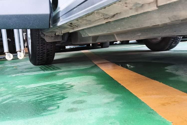 Used Toyota RAV4 2021 2.0L CVT Two-Wheel Drive Urban Edition Right Side Sill