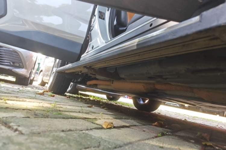 Used Toyota RAV4 2021 Dual-Engine 2.5L E-CVT Two-Wheel Drive Elite Edition Right Side Sill
