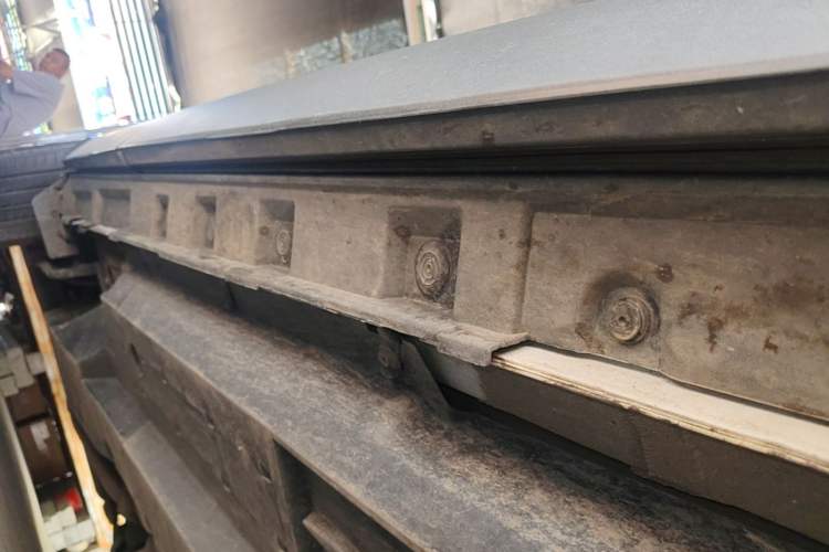 Used Toyota RAV4 2021 2.0L CVT Two-Wheel Drive Fashion Edition Right Side Sill
