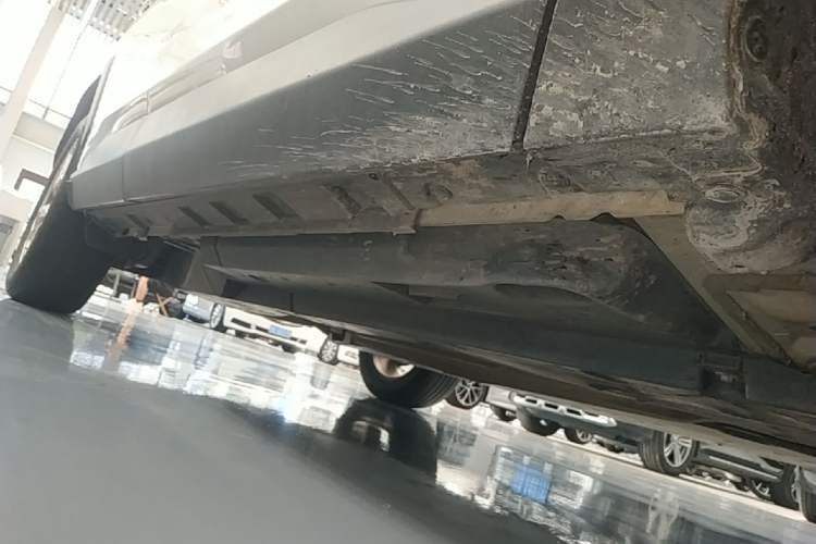 Used Toyota RAV4 2021 2.0L CVT Two-Wheel Drive Fashion PLUS Edition Right Side Sill