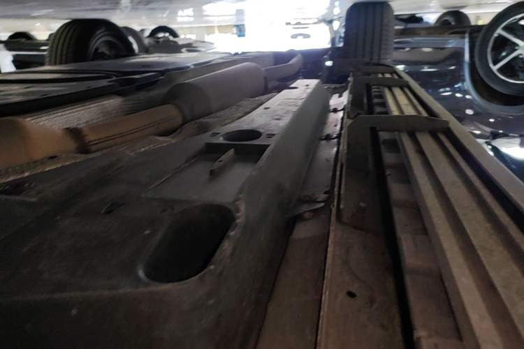 Used Toyota RAV4 2021 Dual-Engine 2.5L E-CVT Two-Wheel Drive Elite Edition Right Side Sill