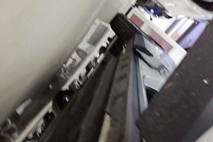 Used Toyota RAV4 2021 2.0L CVT Two-Wheel Drive Fashion PLUS Edition Right Side Sill