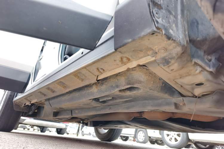Used Toyota RAV4 2021 2.0L CVT Two-Wheel Drive Urban Edition Right Side Sill
