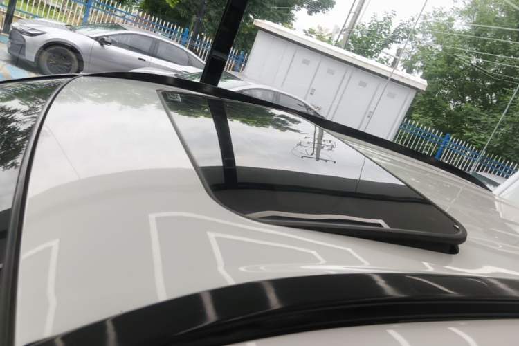 Used Toyota RAV4 2021 2.0L CVT Two-Wheel Drive Fashion PLUS Edition Roof