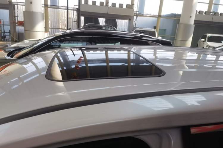Used Toyota RAV4 2021 2.0L CVT 4x4 Trend Edition Roof
