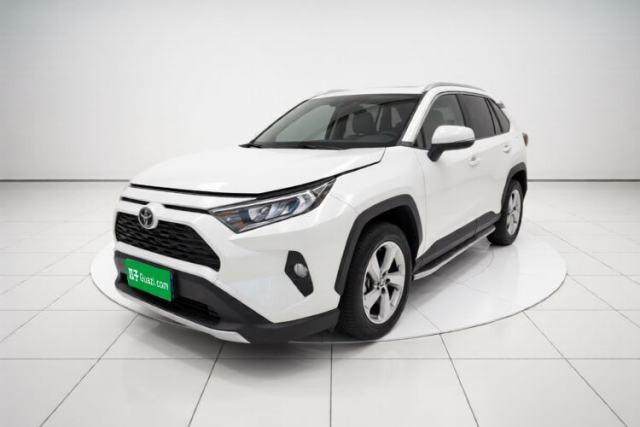 Używany Toyota RAV4 2021 2.0L CVT Two-Wheel Drive Fashion PLUS Edition