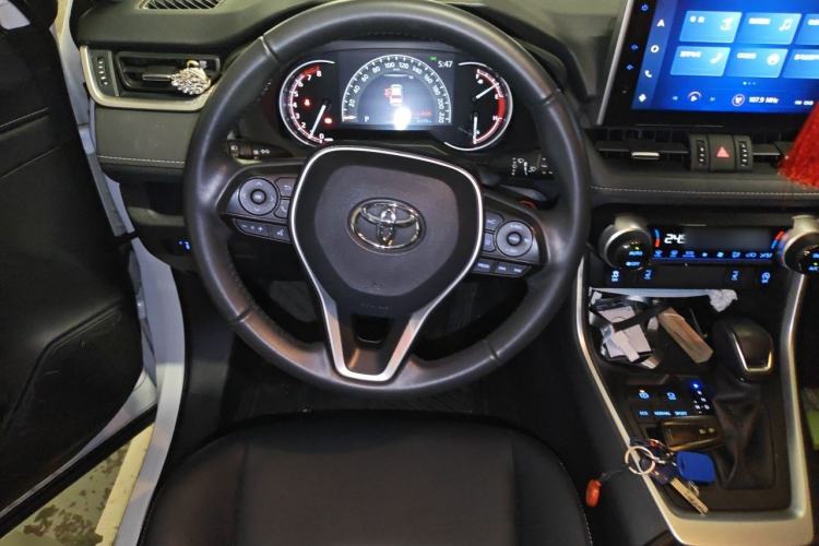 Used Toyota RAV4 2021 2.0L CVT Two-Wheel Drive Fashion PLUS Edition Steering Wheel