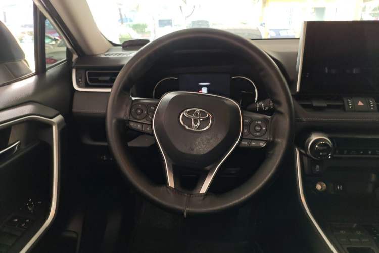 Used Toyota RAV4 2021 2.0L CVT Two-Wheel Drive Fashion Edition Steering Wheel