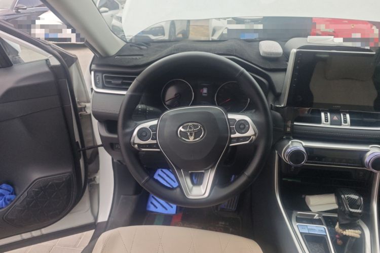 Used Toyota RAV4 2021 2.0L CVT Two-Wheel Drive Urban Edition Steering Wheel