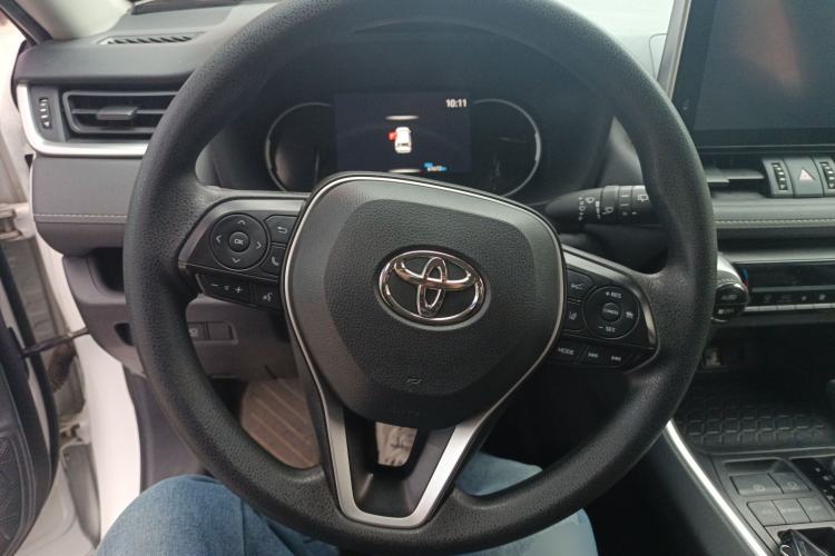 Used Toyota RAV4 2021 2.0L CVT Two-Wheel Drive Fashion Edition Steering Wheel
