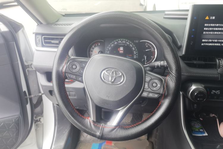 Used Toyota RAV4 2021 2.0L CVT 4x4 Trend Edition Steering Wheel
