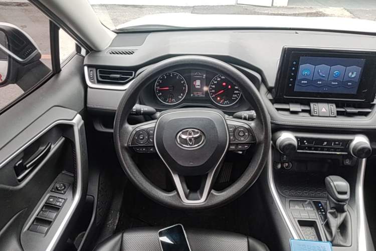 Used Toyota RAV4 2021 2.0L CVT Two-Wheel Drive Urban Edition Steering Wheel