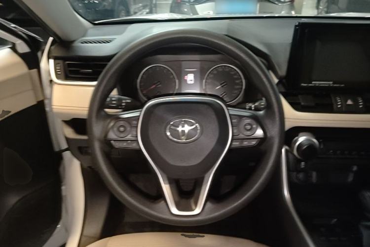 Used Toyota RAV4 2021 2.0L CVT Two-Wheel Drive Urban Edition Steering Wheel