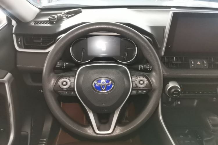 Used Toyota RAV4 2021 2.0L CVT 4x4 Trend Edition Steering Wheel