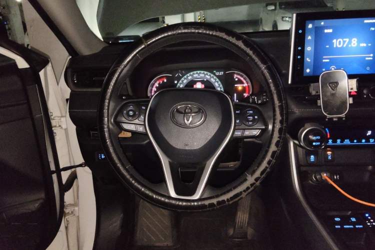 Used Toyota RAV4 2021 2.0L CVT Two-Wheel Drive Fashion PLUS Edition Steering Wheel