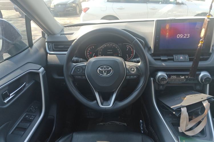 Used Toyota RAV4 2021 2.0L CVT Two-Wheel Drive Fashion Edition Steering Wheel