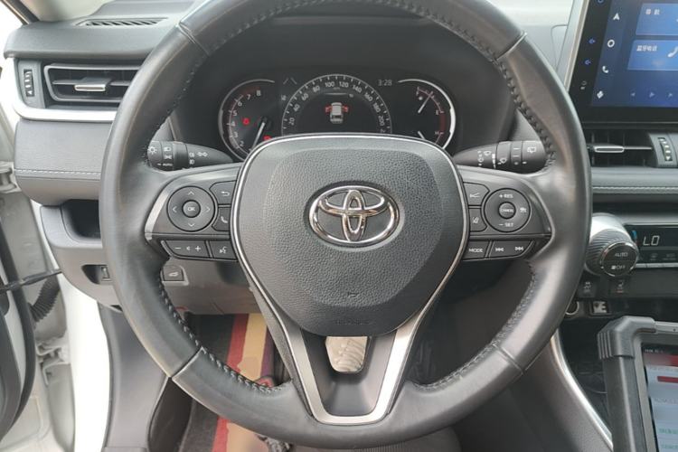 Used Toyota RAV4 2021 2.0L CVT Two-Wheel Drive Fashion PLUS Edition Steering Wheel