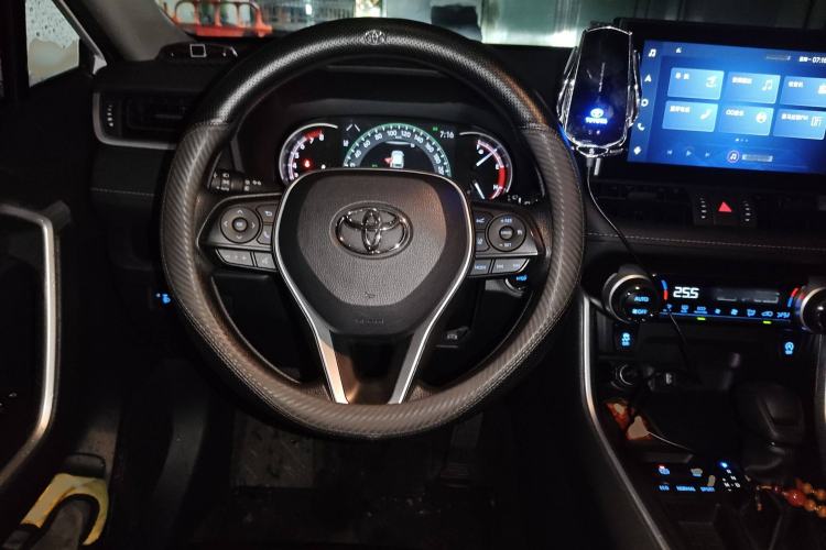 Used Toyota RAV4 2021 2.0L CVT Two-Wheel Drive Fashion Edition Steering Wheel