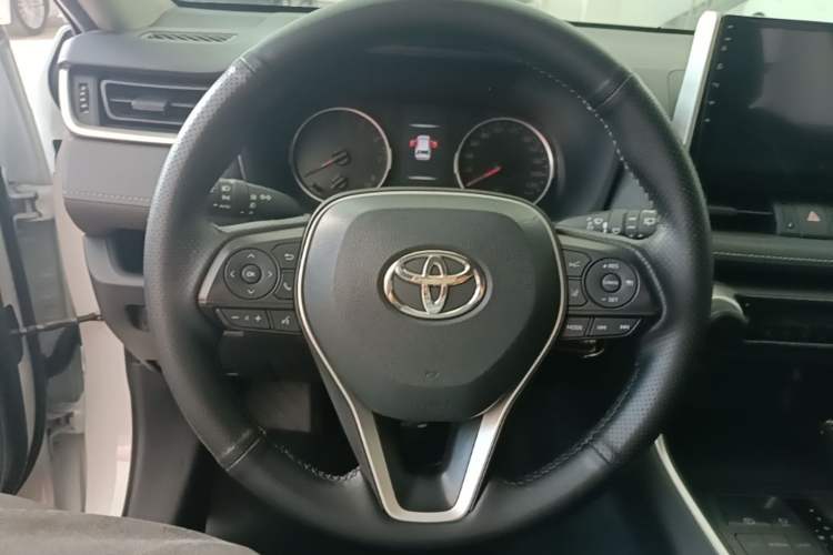 Used Toyota RAV4 2021 2.0L CVT Two-Wheel Drive Urban Edition Steering Wheel