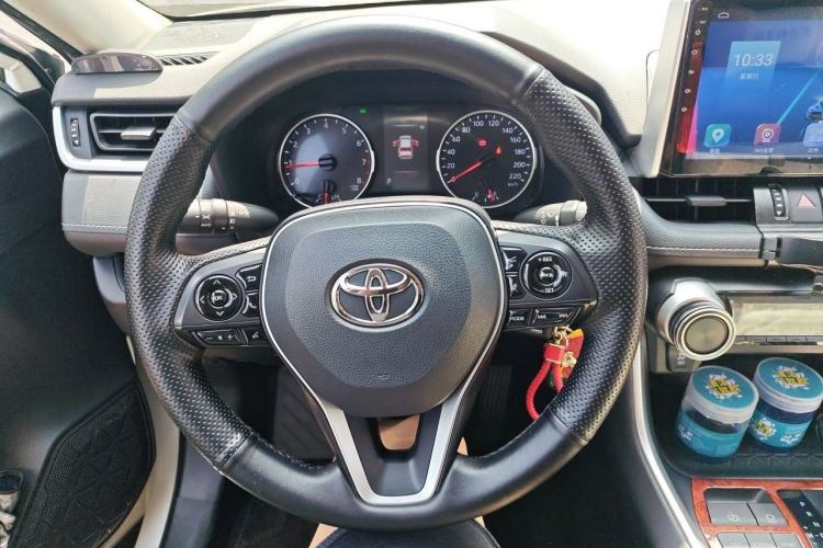 Used Toyota RAV4 2021 2.0L CVT Two-Wheel Drive Urban Edition Steering Wheel