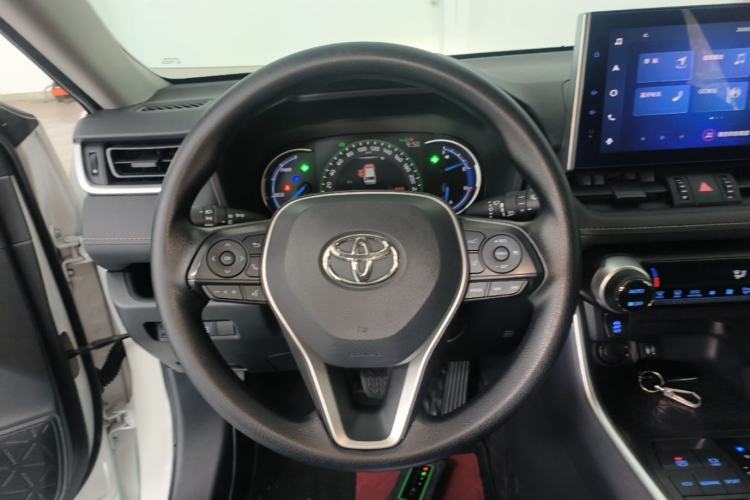 Used Toyota RAV4 2021 Revised Version Dual-Motor Hybrid 2.5L E-CVT Two-Wheel Drive Elite Edition Steering Wheel