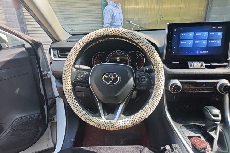 Used Toyota RAV4 2021 2.0L CVT Two-Wheel Drive Fashion Edition Steering Wheel