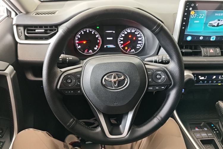 Used Toyota RAV4 2021 2.0L CVT Two-Wheel Drive Urban Edition Steering Wheel