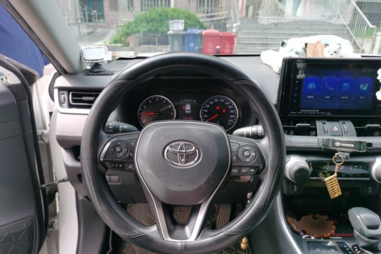 Used Toyota RAV4 2021 2.0L CVT Two-Wheel Drive Urban Edition Steering Wheel