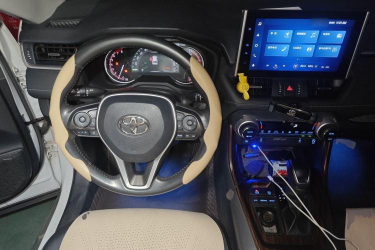 Used Toyota RAV4 2021 2.0L CVT Two-Wheel Drive Fashion PLUS Edition Steering Wheel